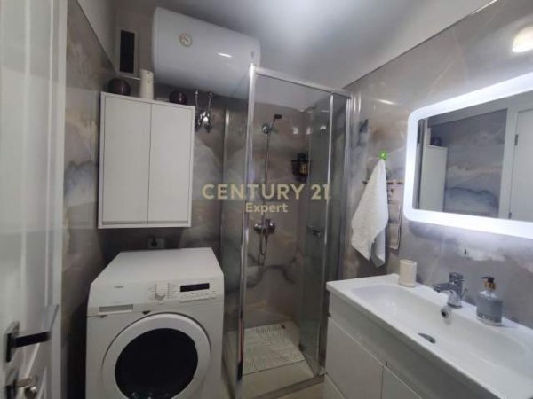 Tirane, jepet me qera apartament 1+1+BLK Kati 2, 68 m² 450 Euro