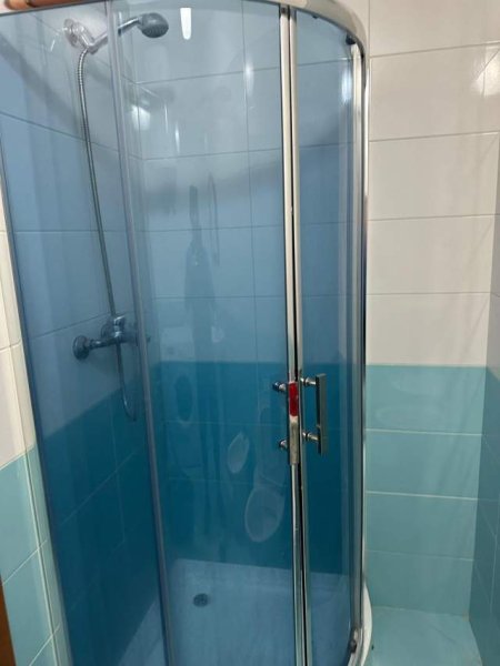 Tirane, jepet me qera apartament 2+1 Kati 3, 92 m² 400 Euro (Rruga Haxhi Dalliu)