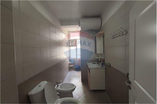 Tirane, jepet me qera apartament 2+1+A+BLK Kati 2, 107 m² 400 Euro (Kodra e Diellit)