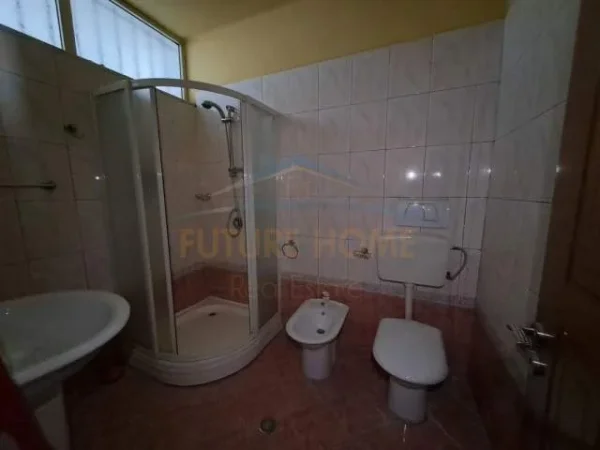 Durres, shitet apartament Kati 7, 80 m² 65.000 Euro (Plazh)