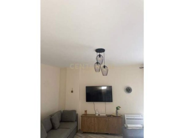 Tirane, jepet me qera apartament 1+1+BLK Kati 2, 82 m² 350 Euro (Qesarake, Linze)