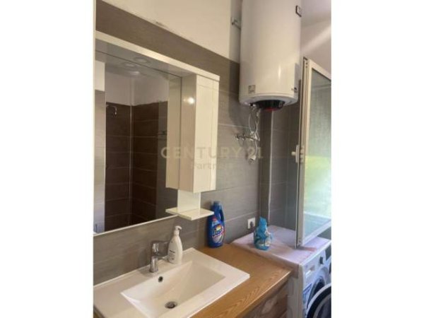 Tirane, jepet me qera apartament 1+1+BLK Kati 2, 82 m² 350 Euro (Qesarake, Linze)