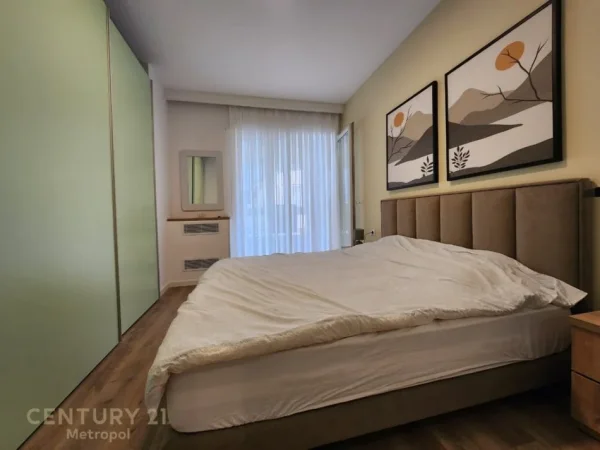 Tirane, jepet me qera apartament 2+1 Kati 3, 102 m² 1.000 € (Rr. e Elbasanit)