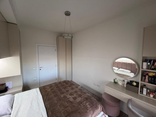 Tirane, shitet apartament 2+1 Kati 1, 92 m² 250.000 € 