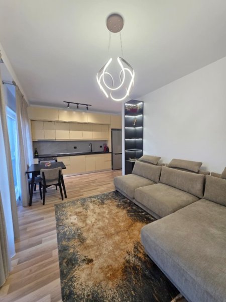 Tirane, jepet me qera apartament , 80 m² 850 € 