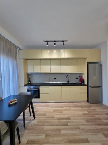 Tirane, jepet me qera apartament , 80 m² 850 € 