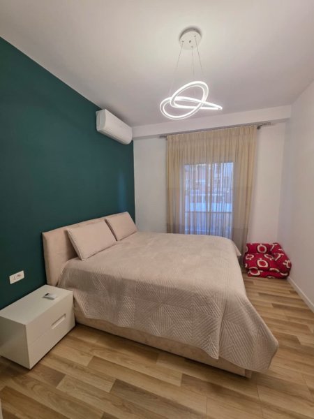 Tirane, jepet me qera apartament , 80 m² 850 € 