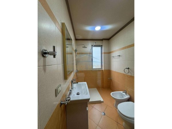 Qera , Apartament 2+1+2 Unaza e Re , Tirane 550 €