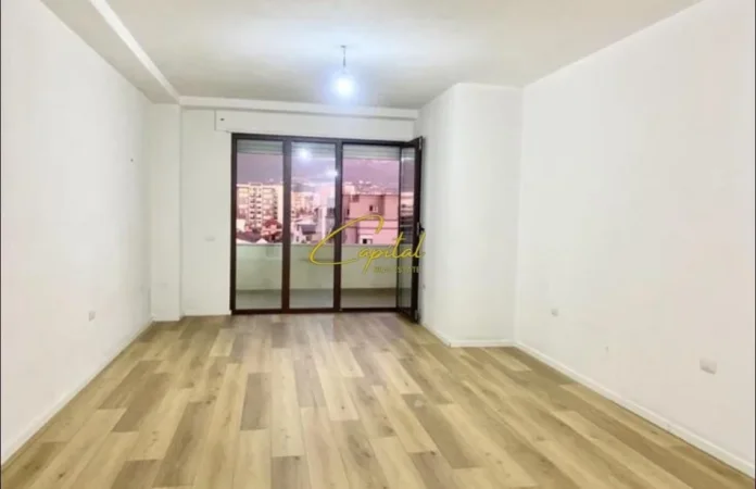 Tirane, jepet me qera zyre Kati 4, 88 m² 500 € (RRUGA 5 MAJI)