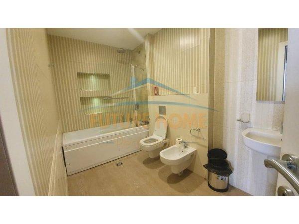 Qira, Ambient per zyra, Hilton Garden Inn Tirana 3,100 €