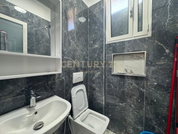 Tirane, shitet apartament 2+1+Ballkon Kati 7, 93 m² 218.000 € (MINE PEZA)