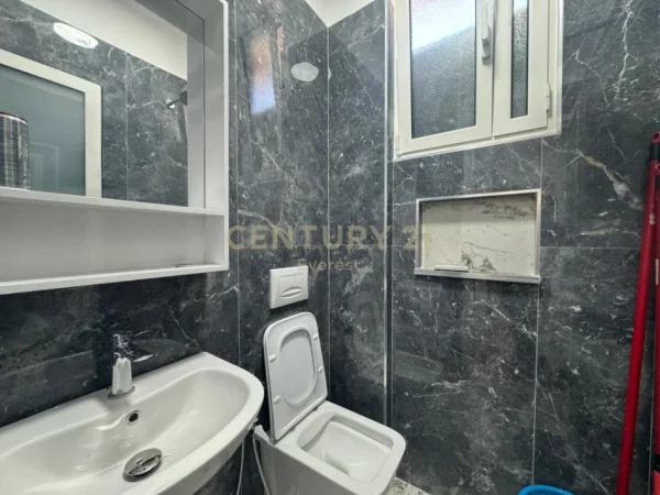 Tirane, shitet apartament 2+1+Ballkon Kati 7, 93 m² 218.000 € (MINE PEZA)