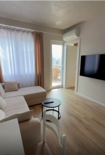 Tirane, jepet me qera apartament 1+1 Kati 6, 65 m² 600 € (Teodor Keko)