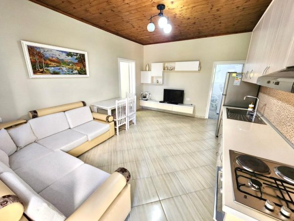 Jepet me Qira : Shtëpi Private 70m2 + Tokë 150📍Mullet -TEG 🟣400€ i diskutueshem, 2 vende parkimi, E re ,hera parë me Qira🔥 ( 3 min nga tegu)