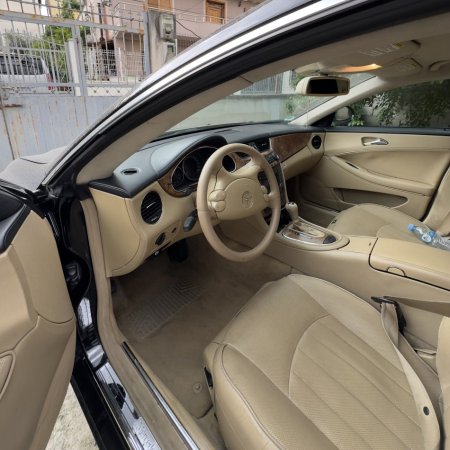 Tirane, shes makine mercedes Benzin+Gaz, e zeze automatik Kondicioner 374 km 2.000 €