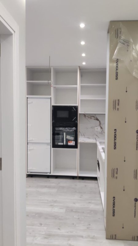 Tirane, jepet me qera apartament 1+1+Ballkon Kati 3, 55 m² 550 € (Astir)