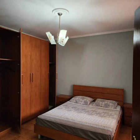 Tirane, shitet Vile 2 Katshe , 198 m² 340.000 € 