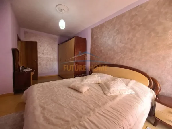 Tirane, jepet me qera apartament 2+1 Kati 8, (Besim Alla)