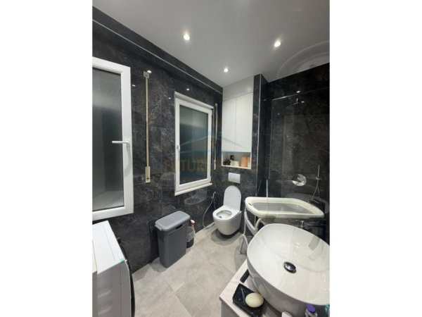 Tirane, shitet apartament 3+1+Ballkon Kati 2, 149 m² 400.000 € (LIQENI I THATE)