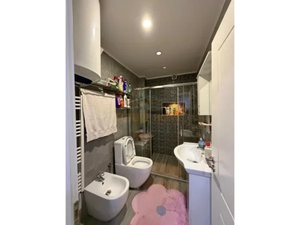 Tirane, shitet apartament 2+1+Ballkon Kati 1, 79 m² 157.000 € (ALI DEMI)