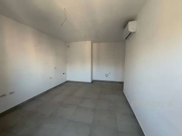 Tirane, shitet apartament 1+1 Kati 3, 60 m² 185.000 €