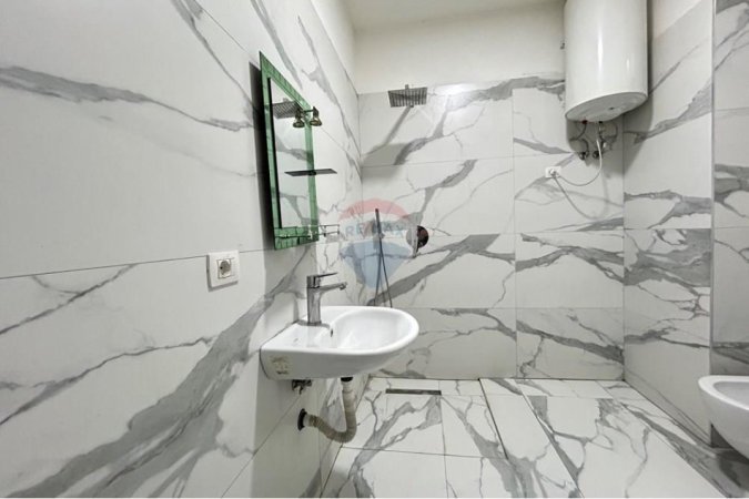 Tirane, jepet me qera apartament , 55 m² 550 € (Rruga e Dibres)