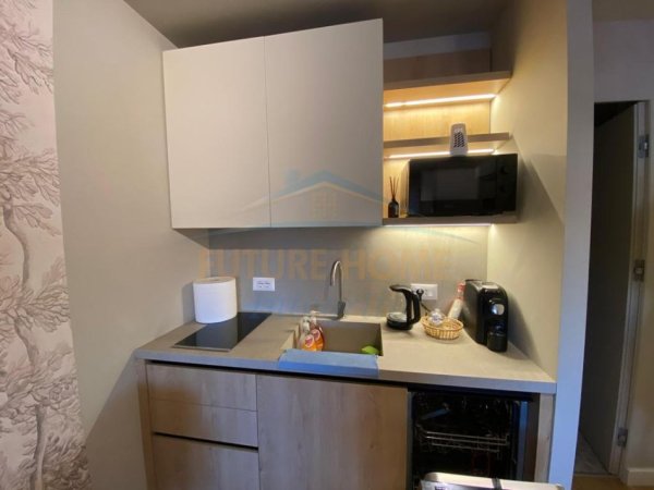 Tirane, jepet me qera garsonier 1+1 Kati 6, 30 m² 600 € (Qender)