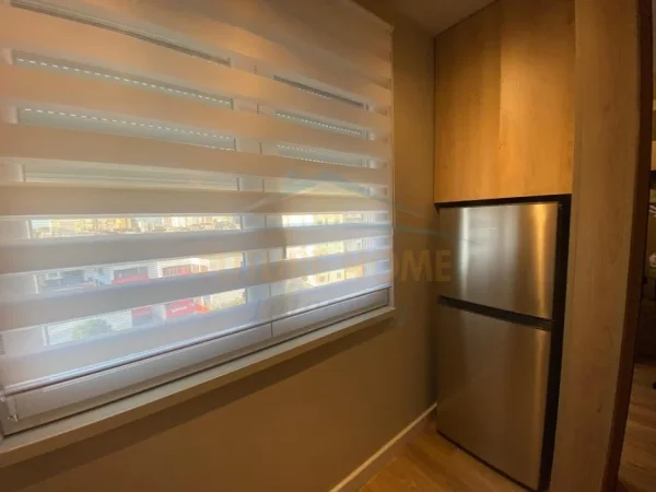 Tirane, jepet me qera garsonier 1+1 Kati 6, 30 m² 600 € (Qender)