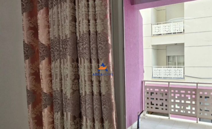 Tirane, jepet me qera apartament 1+1+Ballkon Kati 2, 63 m² 500 € 