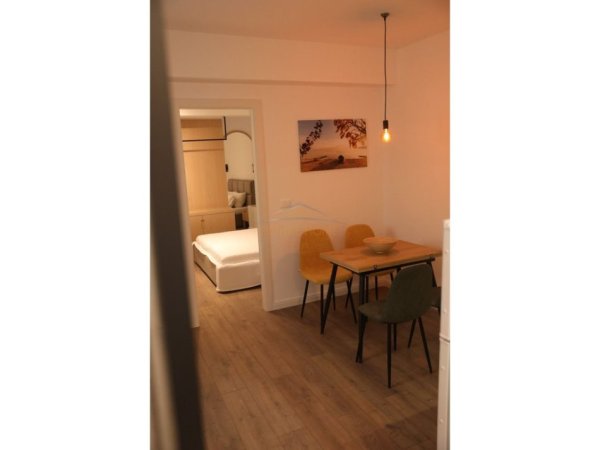 Pogradec, shitet apartament 2+1 Kati 1, 75 m² 110.000 € (Stadiumi)