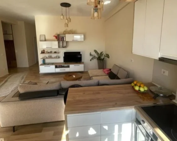 Tirane, jepet me qera apartament 2+1+Aneks+Ballkon Kati 3, 107 m² 650 € (rruga e dibres)