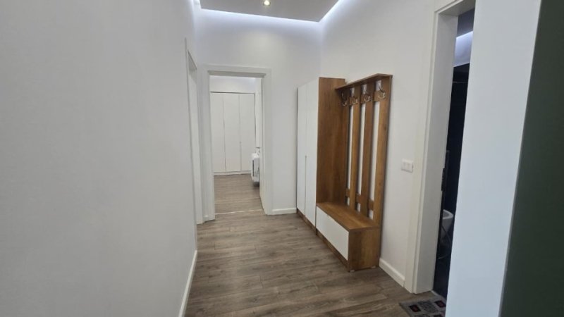 Tirane, jepet me qera apartament 2+1 Kati 7, 120 m² 550 € 
