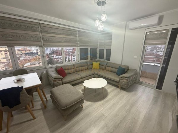 Pogradec, shitet apartament 1+1 Kati 7, 60 m² 75.000 € (Rruga Eduard Mortier)