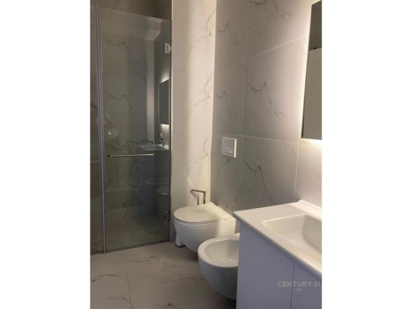 Tirane, jepet me qera apartament 1+1 Kati 6, 66 m² 600 € (21Dhjetori)