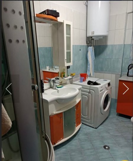 Tirane, jepet me qera apartament 1+1 Kati 5, 500 € 