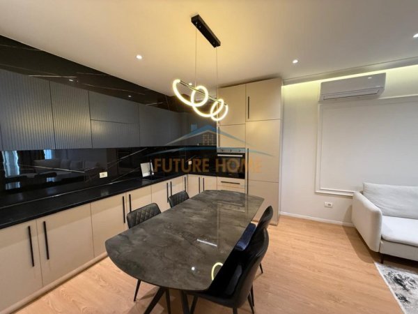 Tirane, shitet apartament 2+1+Ballkon Kati 8, 112 m² 224.000 € (Rezidenca Future Home, Unaza e Re)