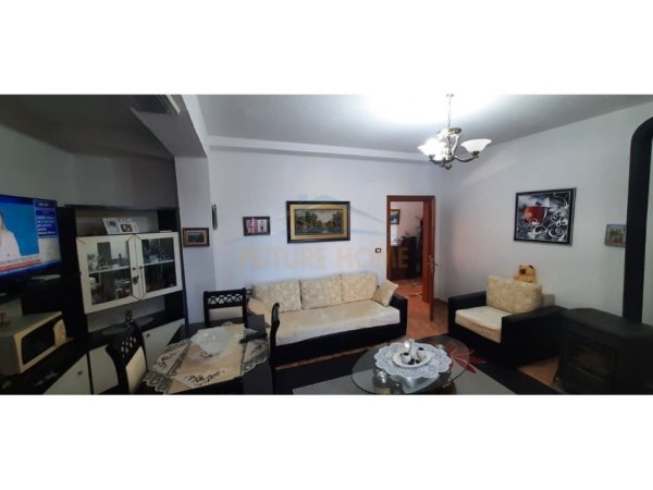 Pogradec, shitet apartament 2+1 Kati 3, 112 m² 120.000 € (Rruga Dëshmorët e Pojskës)