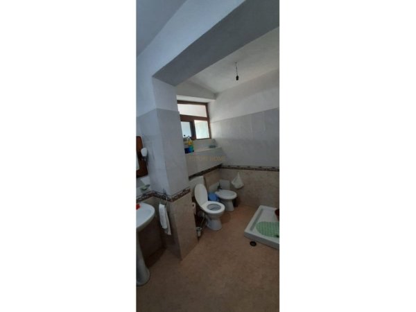 Pogradec, shitet apartament 2+1 Kati 3, 112 m² 120.000 € (Rruga Dëshmorët e Pojskës)
