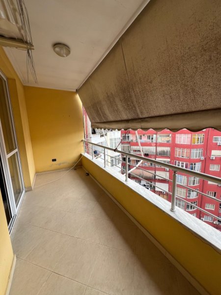 Tirane, shitet apartament 2+1+Ballkon Kati 8, 96 m² 110.000 € (Astir, pranë Bar Bohem)