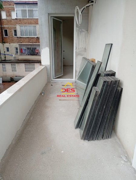 Vlore, shitet apartament 2+1+Ballkon Kati 2, 98 m² (Rruga Fiqirete Musta)