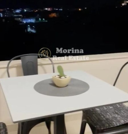 Tirane, jepet me qera apartament 1+1+Ballkon Kati 10, 75 m² 700 € (Rruga Hysni Gerbolli)