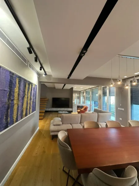 Jepet me qera apartament duplex 3+1+Ballkon Kati 0, 214 m² 2000 € (Kodra e Diellit 1)