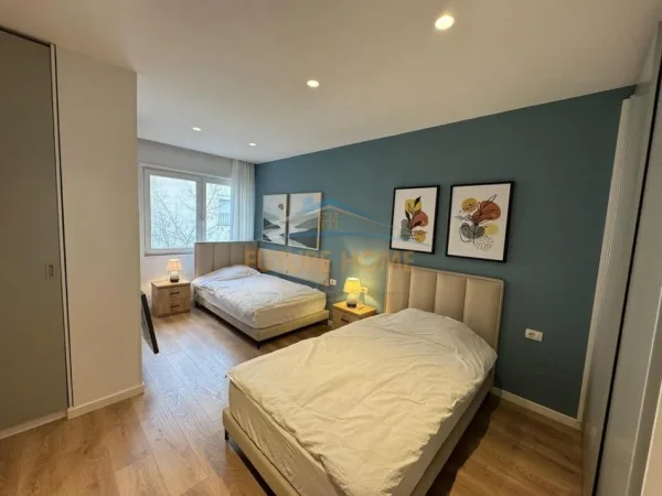 Tirane, jepet me qera apartament 2+1+Ballkon Kati 3, 100 m² 1.000 € (Rruga e Elbasanit)