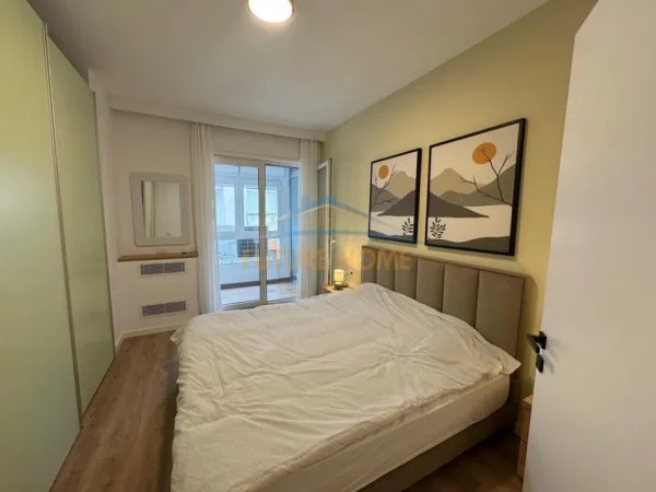 Tirane, jepet me qera apartament 2+1+Ballkon Kati 3, 100 m² 1.000 € (Rruga e Elbasanit)