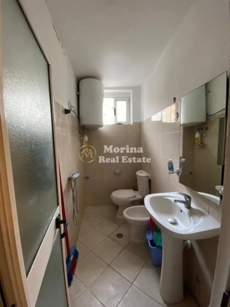 Tirane, jepet me qera apartament 1+1 Kati 2, 65 m² 400 € (Rruga Belul Hatibi)