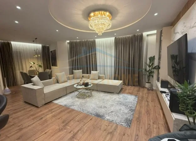 Tirane, shes apartament 3+1+Ballkon Kati 2, 149 m² 400.000 € (liqeni i that)