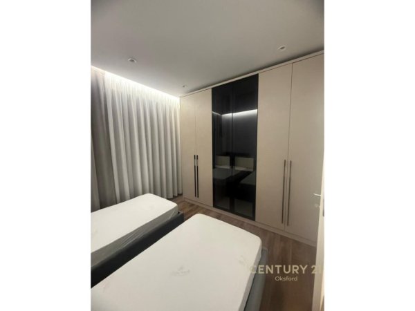 Tirane, jepet me qera 1+1 Kati 7, 60 m² 850 €
