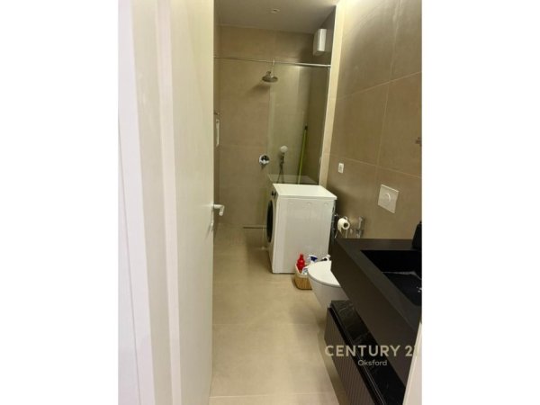 Tirane, jepet me qera apartament 2+1+Ballkon Kati 4, 93 m² 750 € (jordan misja)