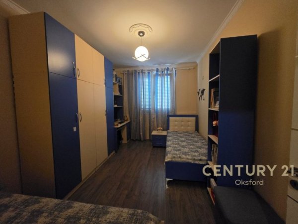 Tirane, shitet 2+1+Ballkon Kati 2, 72 m² 167.000 €