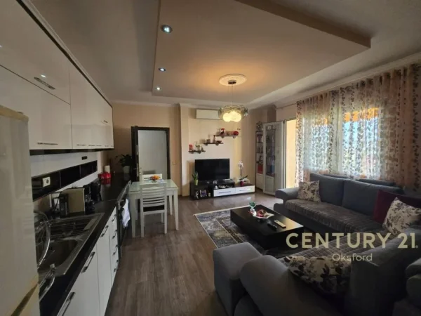 Tirane, shitet 2+1+Ballkon Kati 2, 72 m² 167.000 €